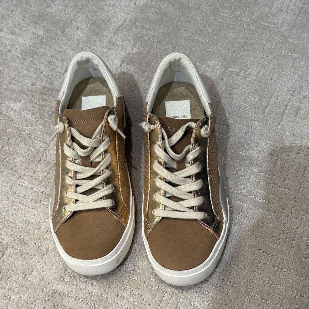 Dolce Vita Sneakers